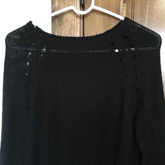 Black sweater - Picture 2 of 2